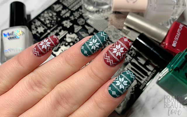 Red and green combination for nail designs
